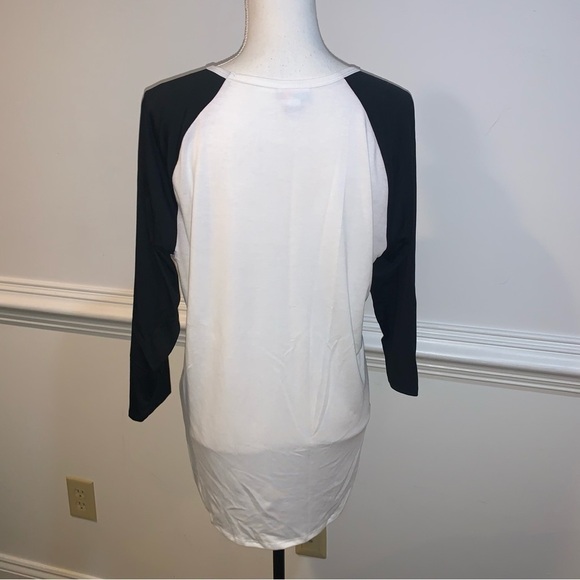 Lularoe Tee, sz L - Picture 5 of 7